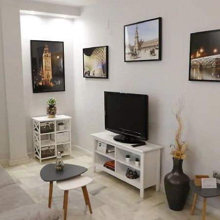 Apartamento Cristo De Burgos - Kainga Homes Севілья Екстер'єр фото